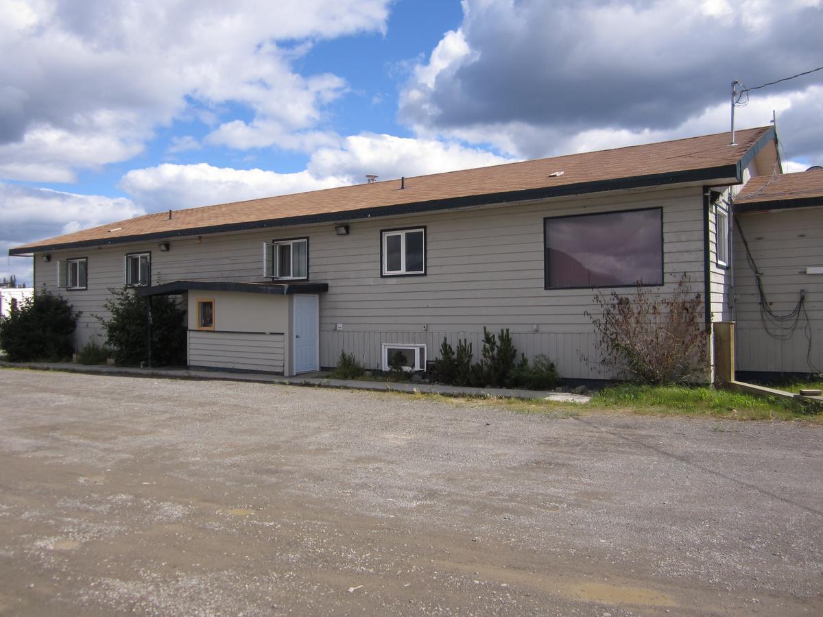 Teslin Nisutlin Trading Post Motel المظهر الخارجي الصورة